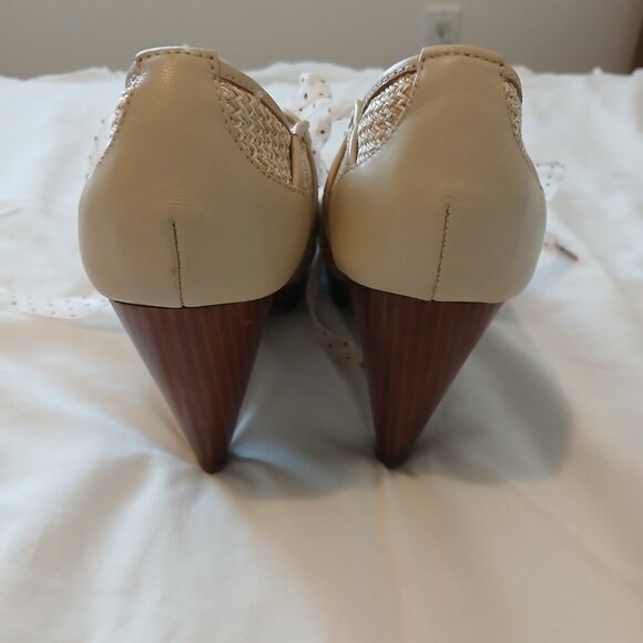 Poetic License Stuck On You Whimsical Peep Toe Platform Lace Up Heels Size 10 - Picture 5 of 8